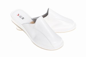 Pantofle damskie 038